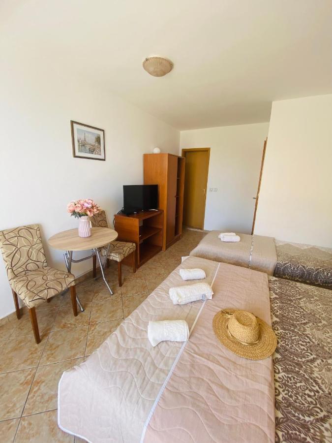 Miomir Perazic Apartments Petrovac エクステリア 写真