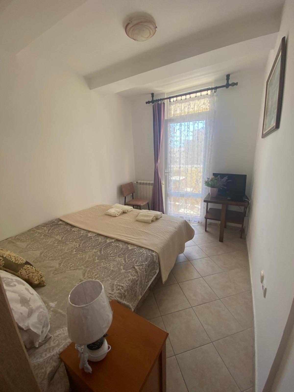 Miomir Perazic Apartments Petrovac エクステリア 写真