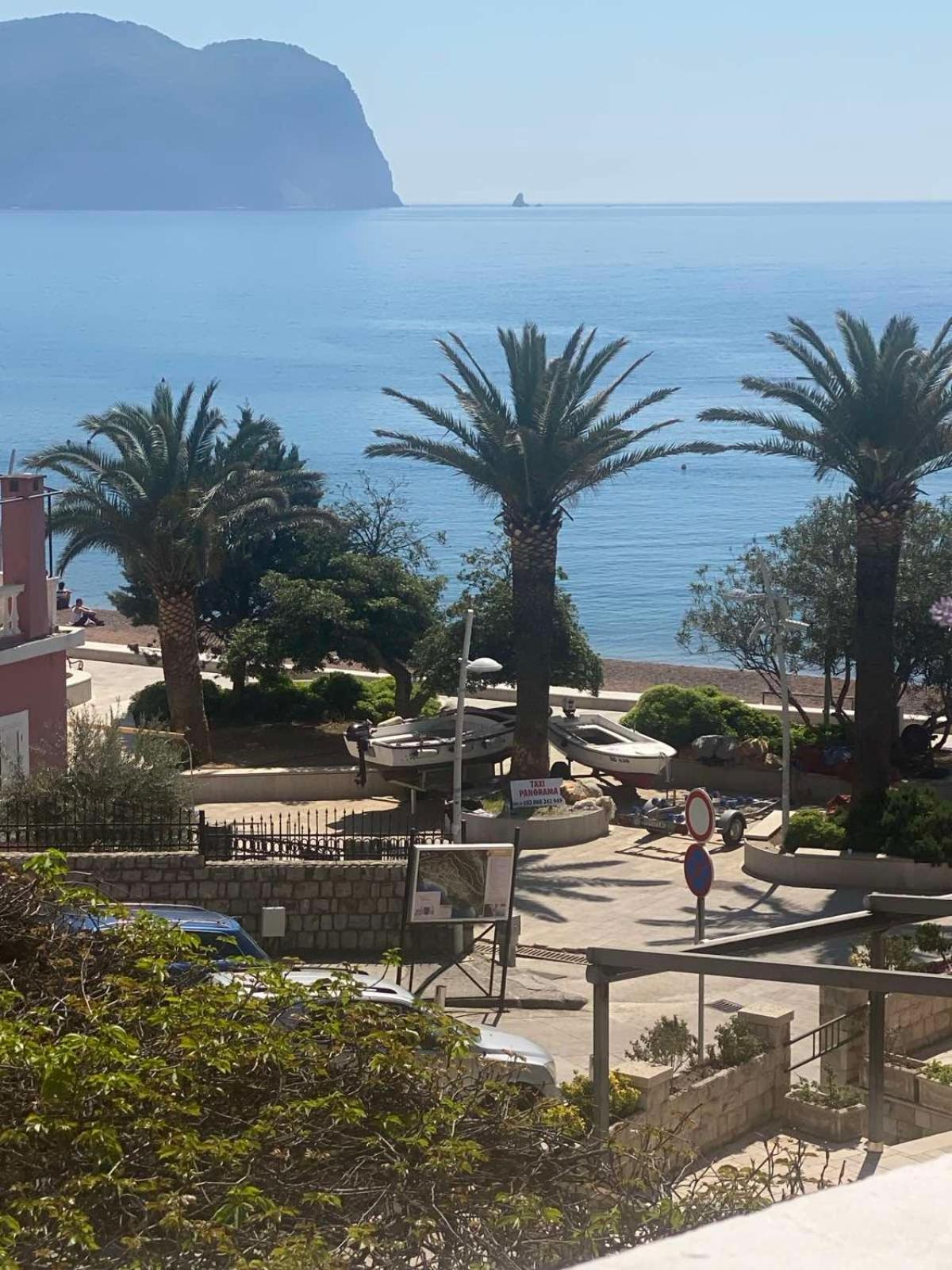 Miomir Perazic Apartments Petrovac エクステリア 写真